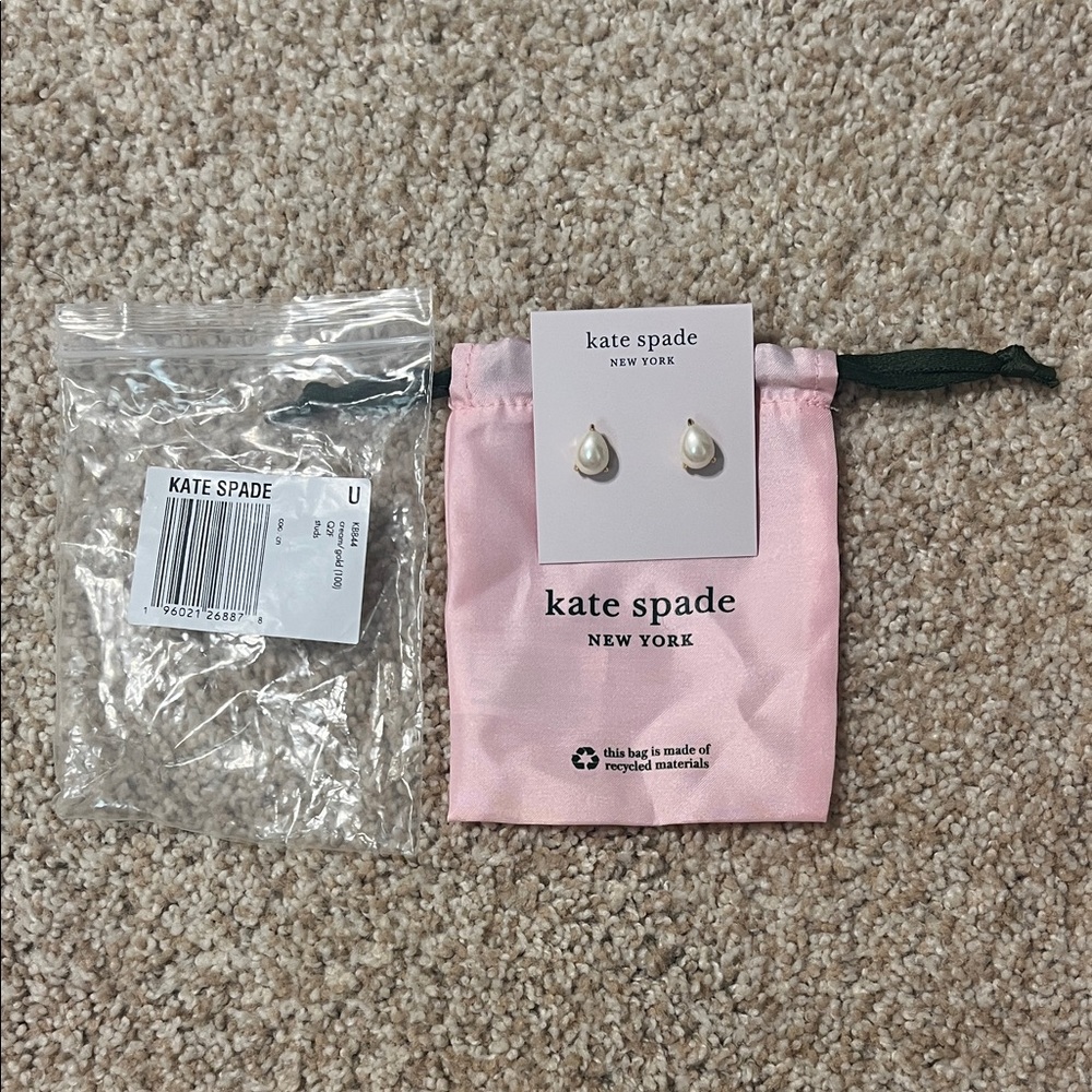 1507. NWT - Kate Spade New York Rise and Shine Pearl Studs with Bag